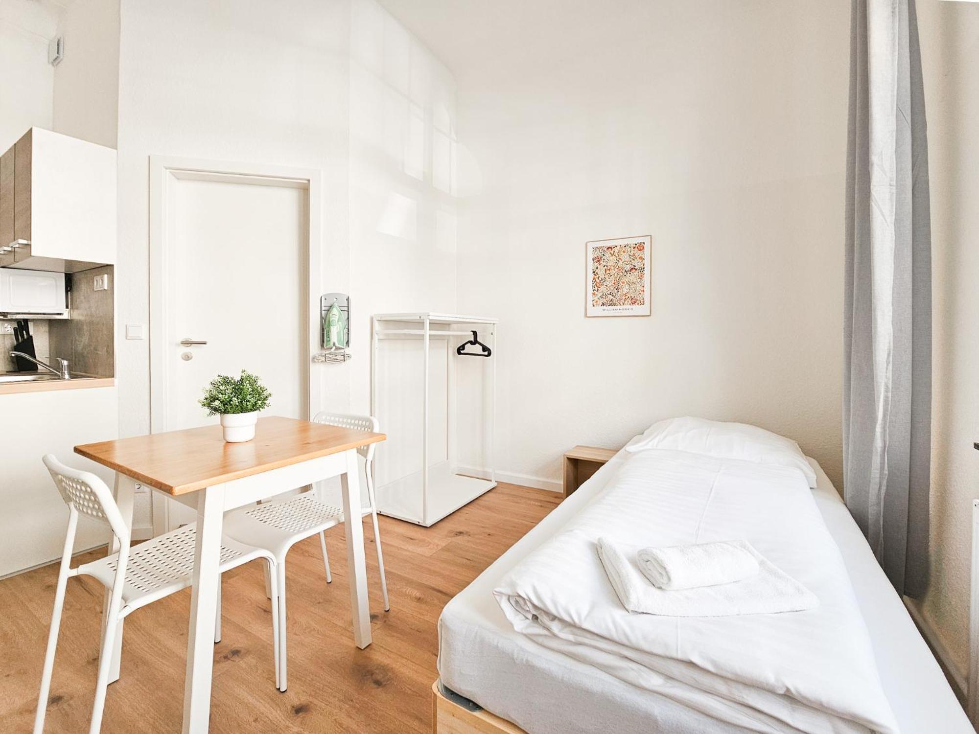 Raj Living - Studio Wohnungen - 15 Min Zur Messe Dus Düsseldorf Exterior foto